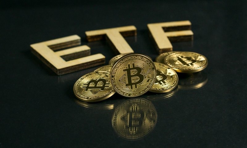 Bitcoin Spot ETF Nedir? 2025 SEC Onayları Ne Anlama Geliyor?